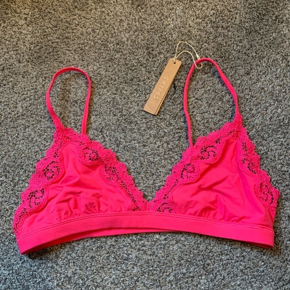 Skims Triangle Lace Bra - Picture 1 of 3